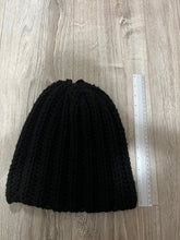 Load image into Gallery viewer, Handmade warm crochet Black beanie made in Canada ( 100% acrylic) . Warm Hat for winter