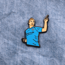 Load image into Gallery viewer, Kevin De Bruyne Manchester City Pin Active